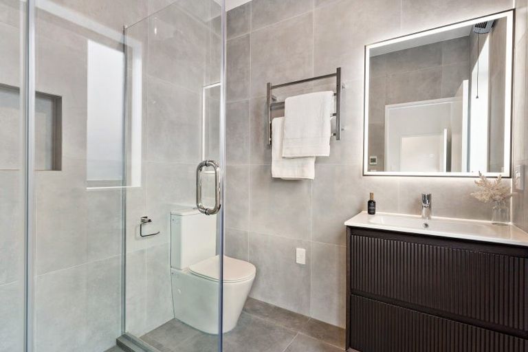 Photo of property in 11 Arahi Road, Clevedon, 2582