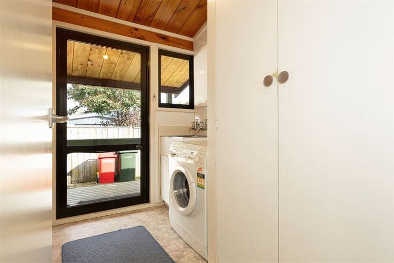 Photo of property in 27 Charles Street, Levin, 5510