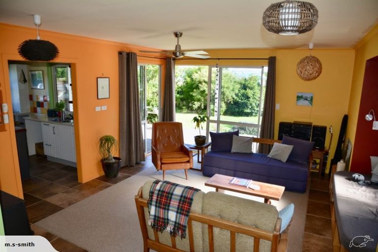 Photo of property in 19 Cumming Street, Okato, 4335