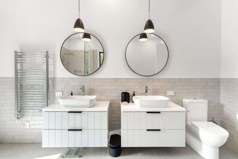 Photo of property in 7 Fairway Drive, Martinborough, 5711