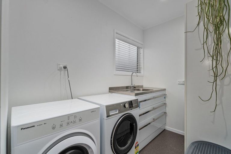 Photo of property in 24 Wells Place, Whitianga, 3510