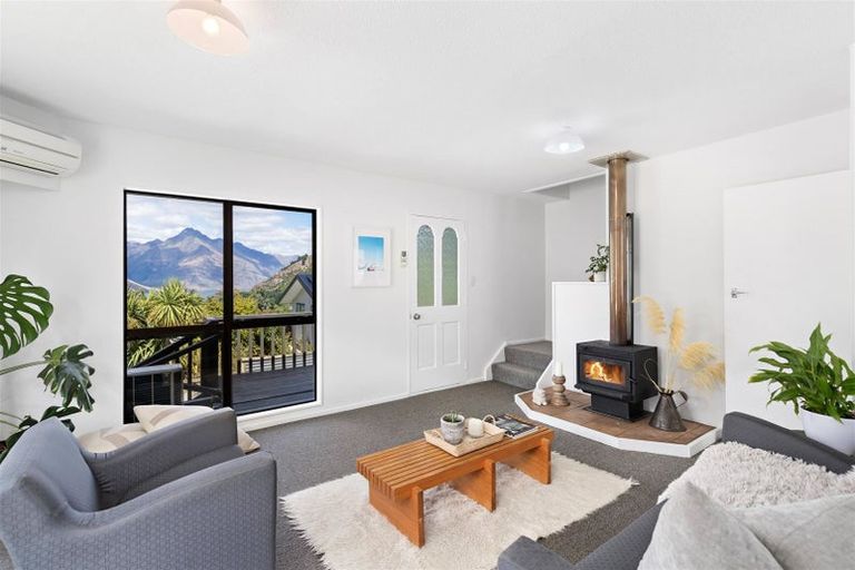 Photo of property in 25a Watts Road, Fernhill, Queenstown, 9300