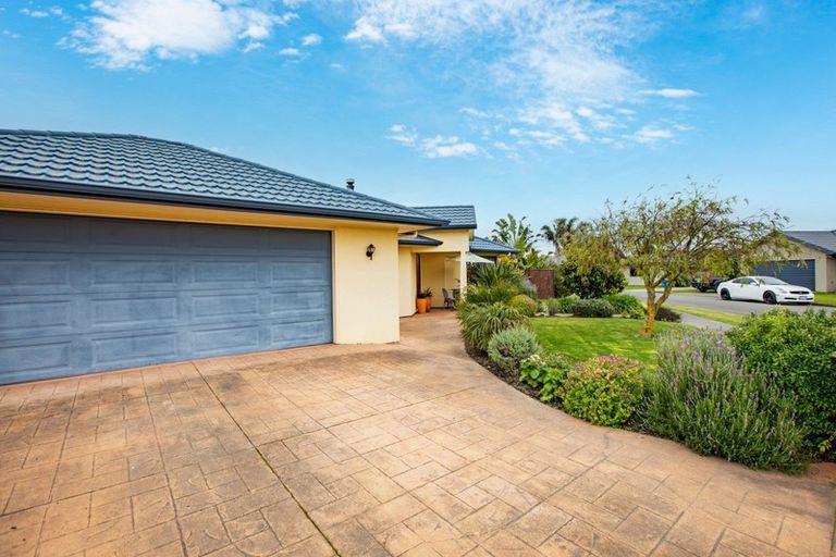 Photo of property in 3 Newbury Place, Taradale, Napier, 4112