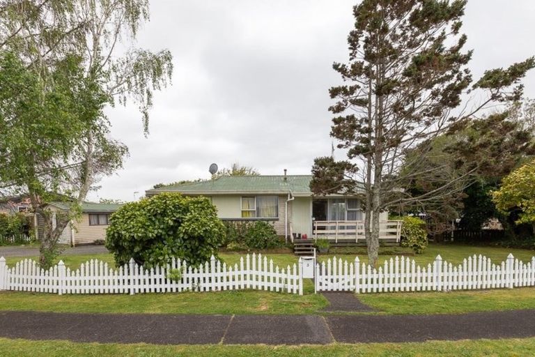 Photo of property in 3 Bradley Place, Nawton, Hamilton, 3200