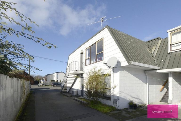Photo of property in 2/43 Brockworth Place, Riccarton, Christchurch, 8011