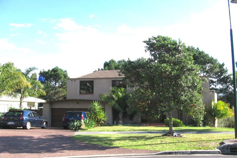 Photo of property in 34 Calypso Way, Unsworth Heights, Auckland, 0632