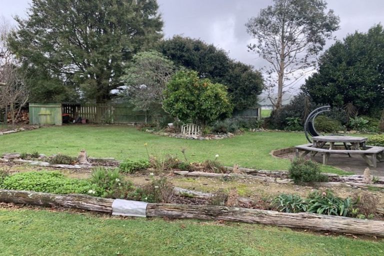 Photo of property in 346 Umutaoroa Road, Dannevirke, 4978