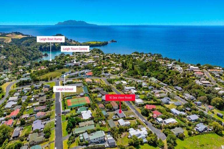 Photo of property in 16 Sea View Road, Leigh, 0985