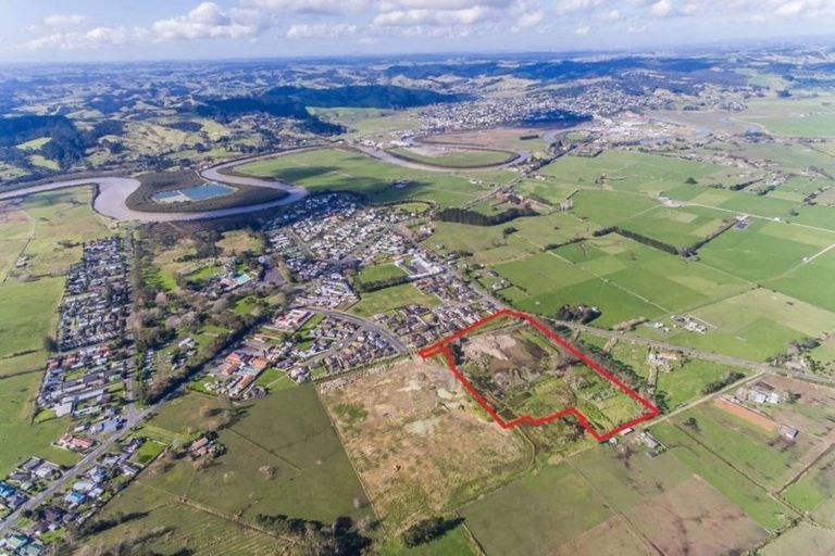 Photo of property in 56 Fordyce Road, Parakai, Helensville, 0874