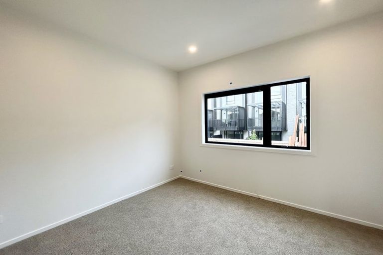 Photo of property in 32/28 Westgate Drive, Westgate, Auckland, 0614