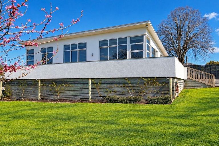 Photo of property in 1 Henderson Street, Otane, 4202