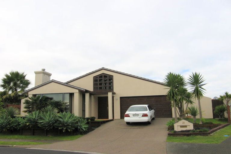 Photo of property in 21 Limerick Place, Dannemora, Auckland, 2016