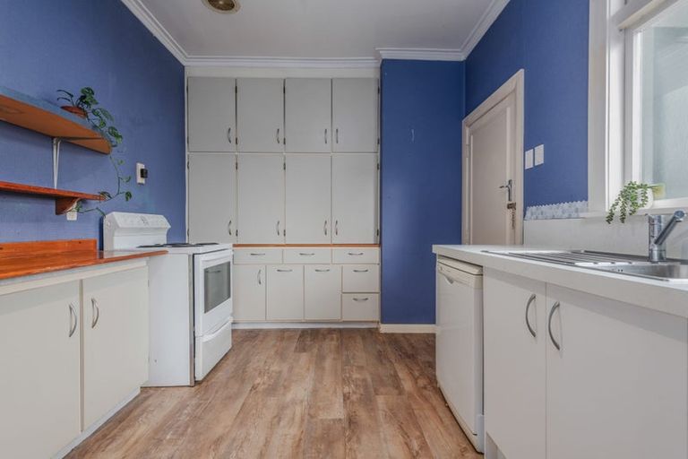 Photo of property in 6 Franklin Avenue, Hokowhitu, Palmerston North, 4410