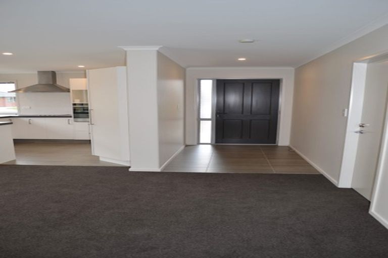 Photo of property in 39 Leet Crescent, Papamoa Beach, Papamoa, 3118