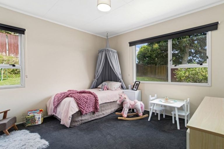 Photo of property in 9 Dunton Drive, Welcome Bay, Tauranga, 3112