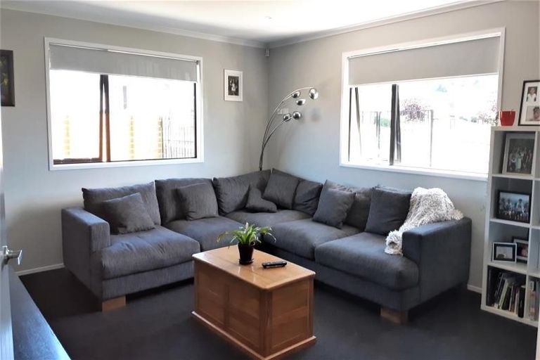 Photo of property in 5 Millbrae Place, Pokeno, 2402