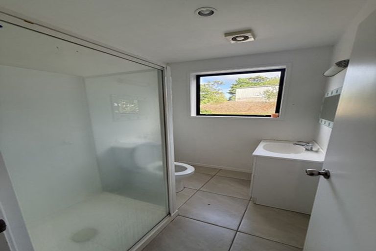 Photo of property in 23 James Paige Lane, Riverhead, Albany, 0793