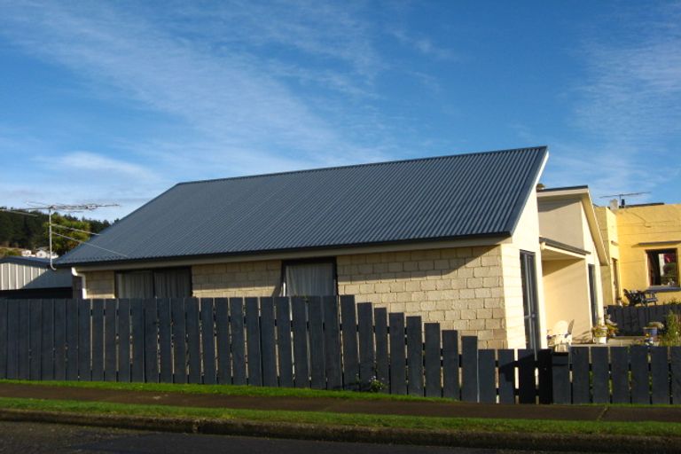 Photo of property in 45 Liffey Street, Bluff, 9814