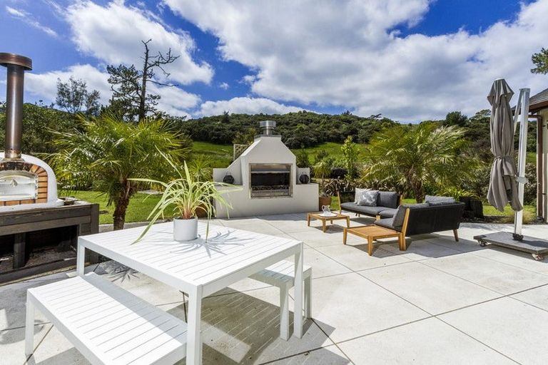 Photo of property in 52 Rautahi Terrace, Redvale, Albany, 0792