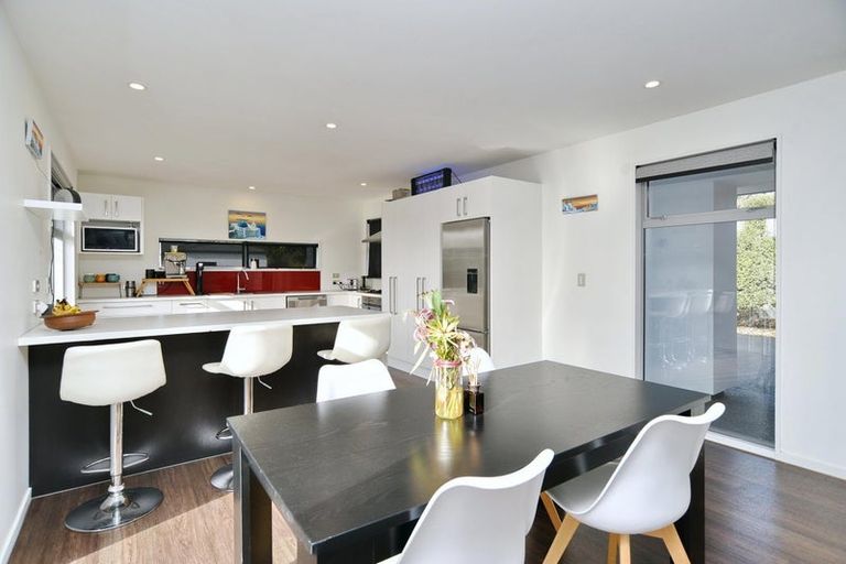 Photo of property in 1 Rue De La Mare, Parklands, Christchurch, 8083