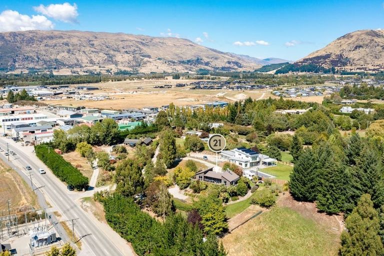 Photo of property in 38 Ballantyne Road, Wanaka, 9305