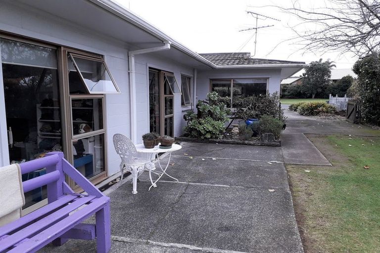 Photo of property in 73 Paerata Road, Pukekohe, 2120