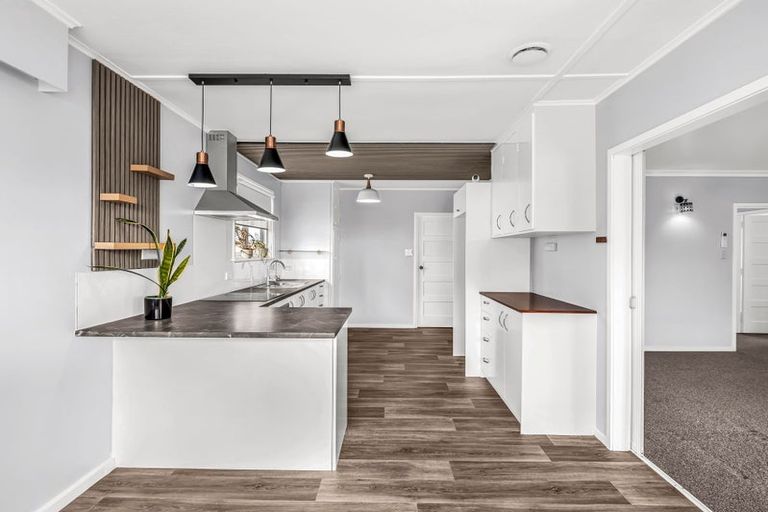 Photo of property in 92 Swiss Avenue, Gonville, Whanganui, 4501