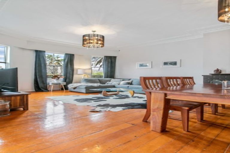 Photo of property in 191 Pakuranga Road, Pakuranga, Auckland, 2010