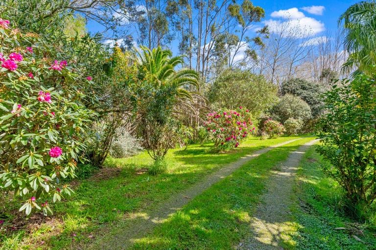 Photo of property in 364 Oneriri Road, Kaiwaka, 0573