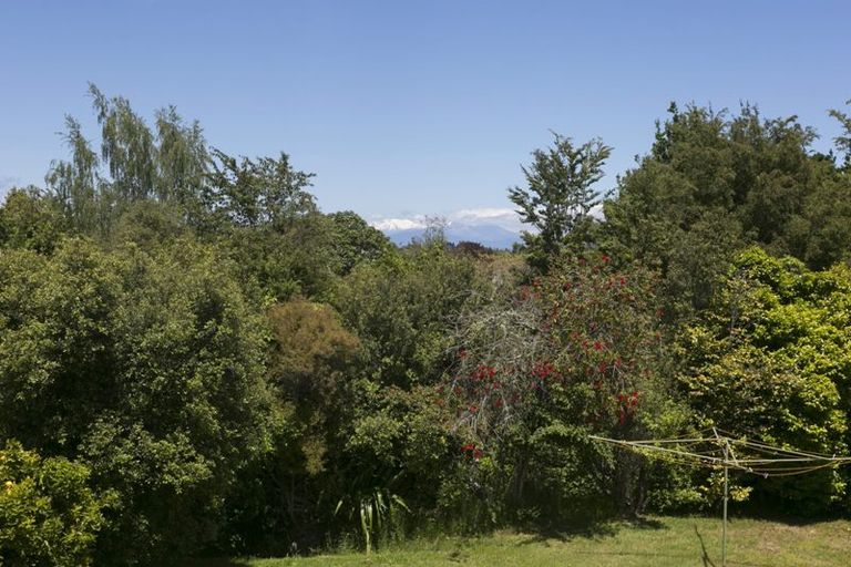 Photo of property in 33 Ingle Avenue, Waipahihi, Taupo, 3330