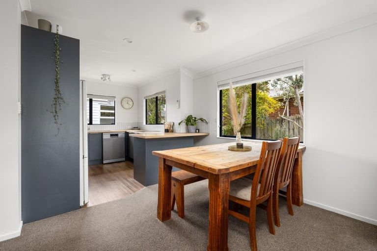 Photo of property in 38 Lisa Place, Brookfield, Tauranga, 3110