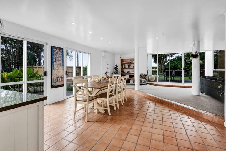 Photo of property in 330 Kelly Road, Lepperton, New Plymouth, 4373