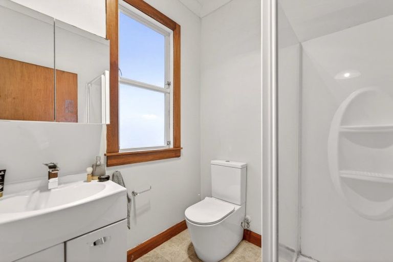 Photo of property in 48 Manapouri Crescent, Hokowhitu, Palmerston North, 4410