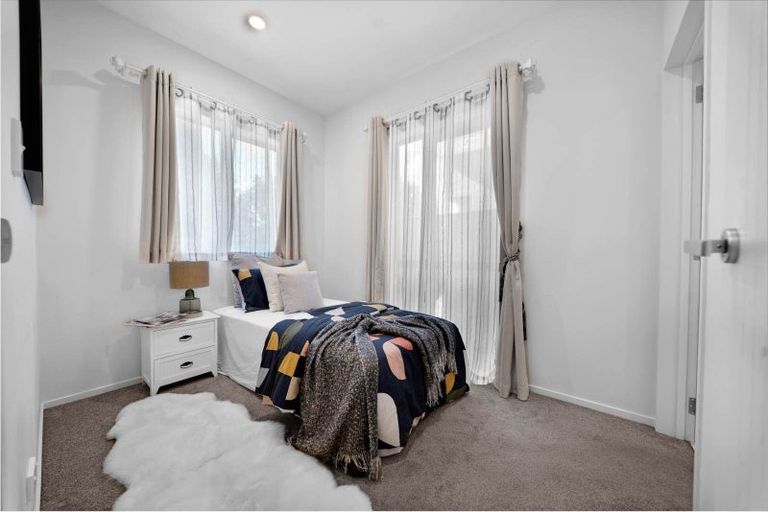 Photo of property in 68 Kano Way, Hobsonville, Auckland, 0616