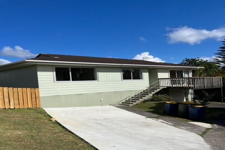 Photo of property in 2/19 Solar Road, Glen Eden, Auckland, 0602