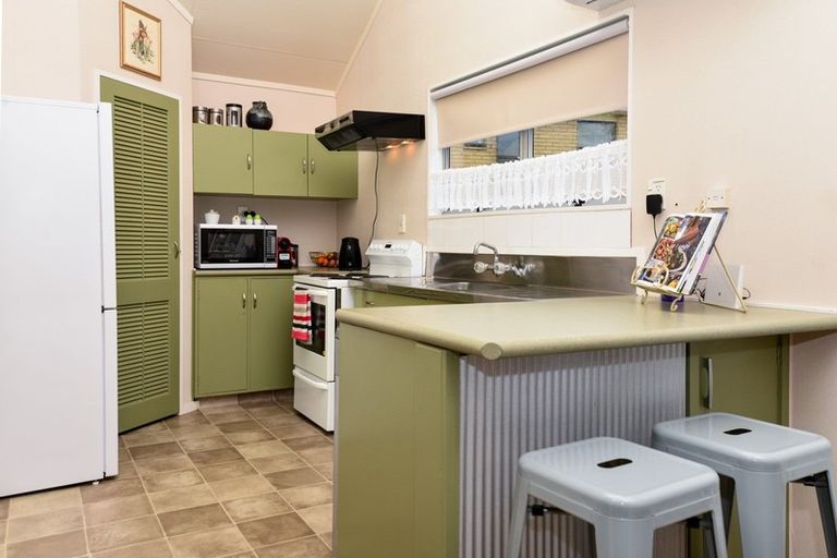 Photo of property in 2 Grove Place, Dinsdale, Hamilton, 3204