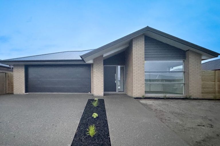 Photo of property in 67 Mehrtens Crescent, Woodend, 7691