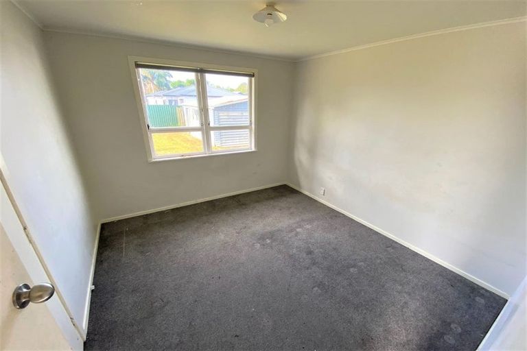 Photo of property in 30 Cargill Street, Papakura, 2110