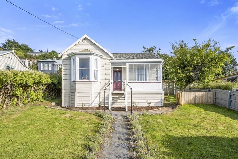 Photo of property in 14 Bridge Street, Clyde Hill, Dunedin, 9011