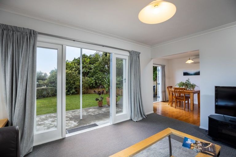 Photo of property in 75 Cutfield Road, New Plymouth, 4310