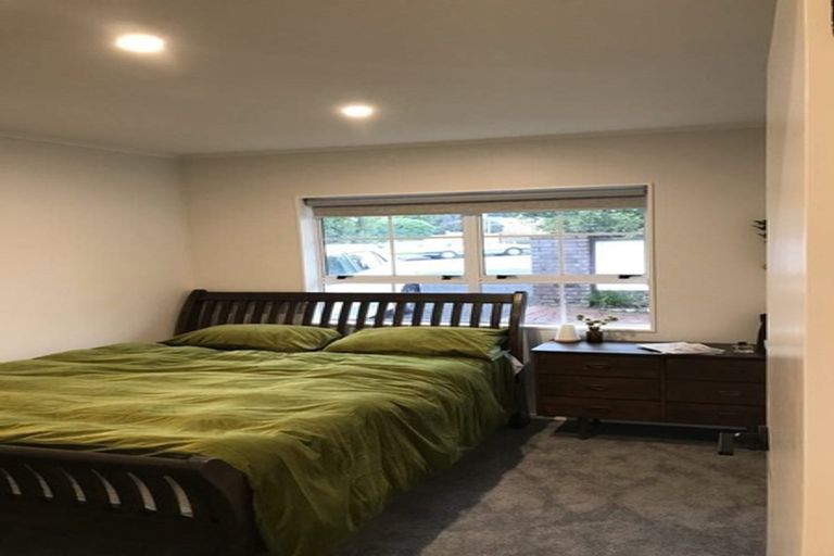 Photo of property in 1/1 Clearwater Cove, West Harbour, Auckland, 0618