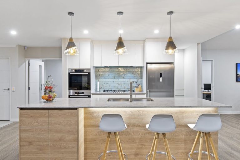 Photo of property in 118 Rosetta Road, Raumati South, Paraparaumu, 5032