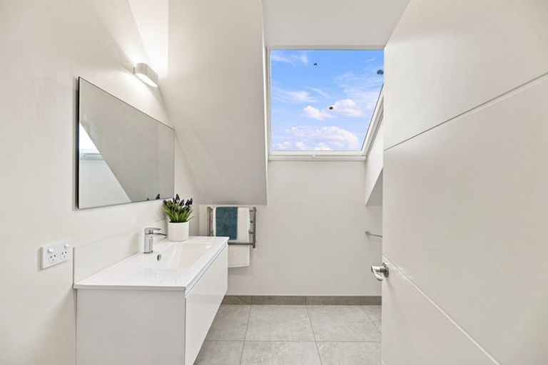 Photo of property in 134 Edgeware Road, St Albans, Christchurch, 8014
