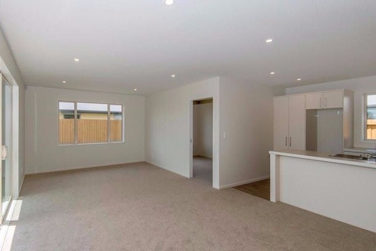 Photo of property in 22 Bradwell Crescent, Halswell, Christchurch, 8025