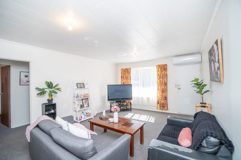Photo of property in 4/10 Kowhai Avenue, Takaro, Palmerston North, 4410