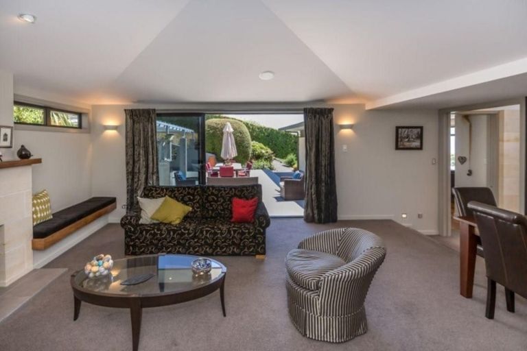 Photo of property in 151 Moncks Spur Road, Mount Pleasant, Christchurch, 8081