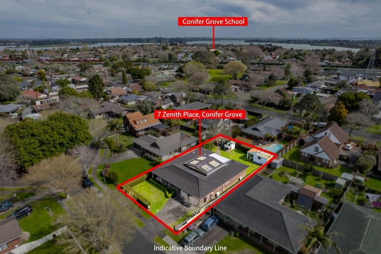 Photo of property in 7 Zenith Place, Conifer Grove, Takanini, 2112