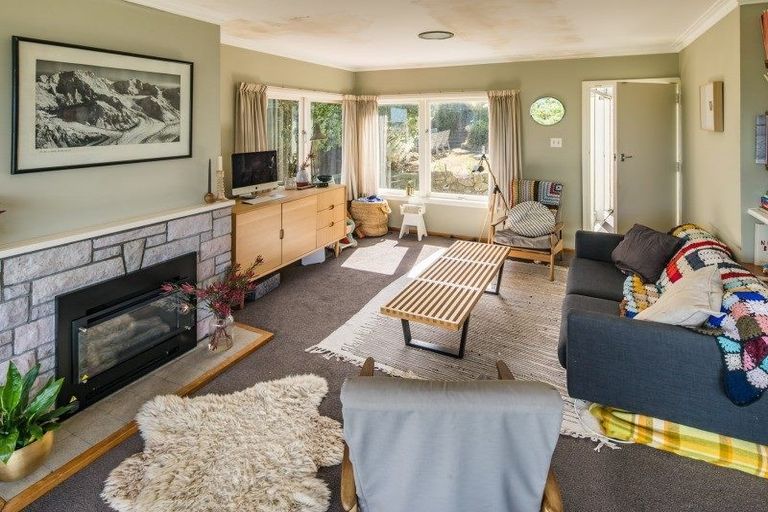 Photo of property in 11 Homebush Road, Khandallah, Wellington, 6035