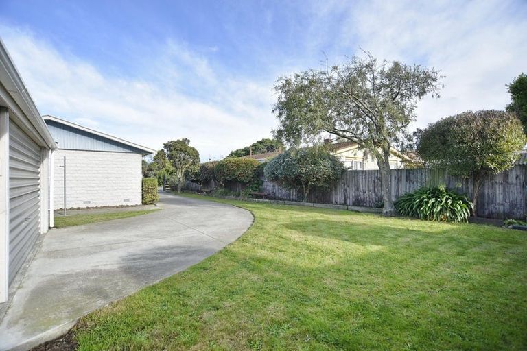 Photo of property in 25 Bayswater Crescent, Bromley, Christchurch, 8062