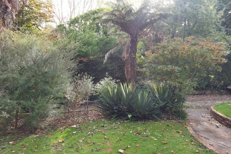 Photo of property in 28 Castle Street, Eltham, 4322